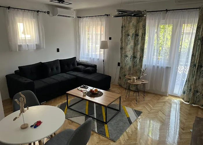 M1-apartments شقة